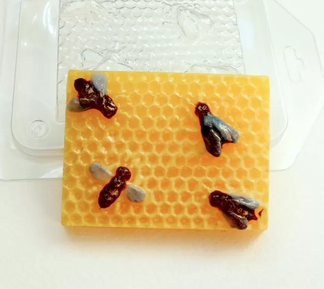 Пчёлы на сотах, форма для мыла пластиковая Пластиковые формы